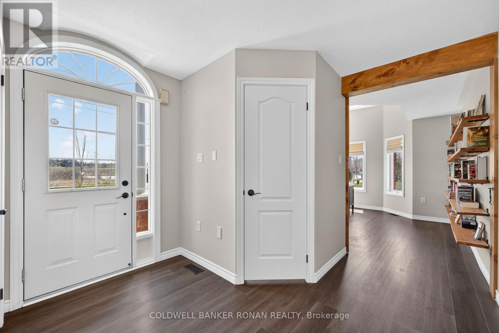 1 Vanessa Drive, Orillia, Ontario  L3V 7Y8 - Photo 4 - S13092152