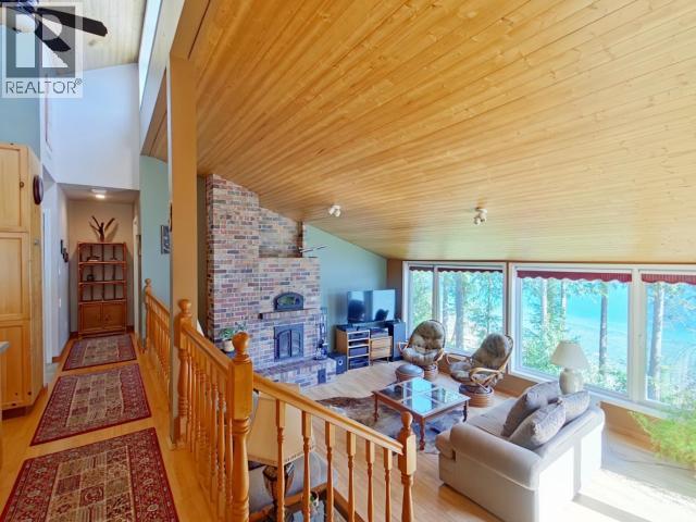 10754 Mariners Way, Powell River, British Columbia  V8A 0G5 - Photo 10 - 19829