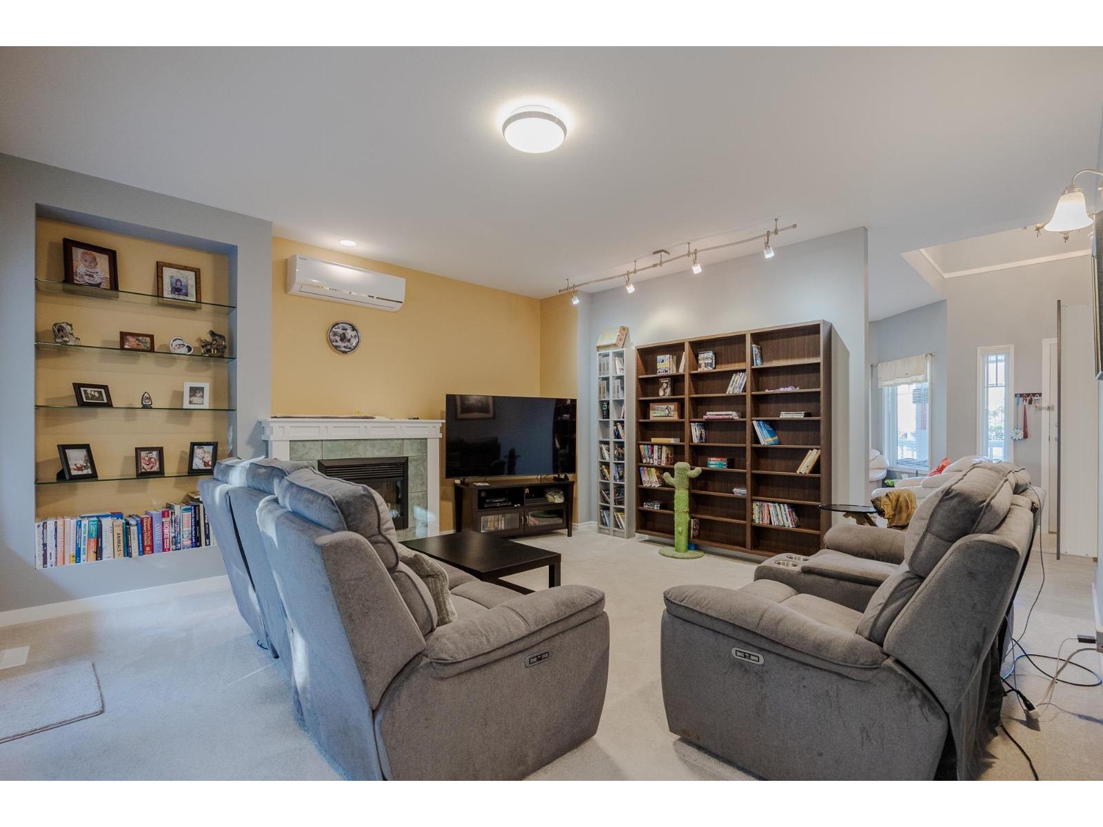6615 205 Street, Langley, British Columbia  V1Y 2X8 - Photo 13 - R3102366