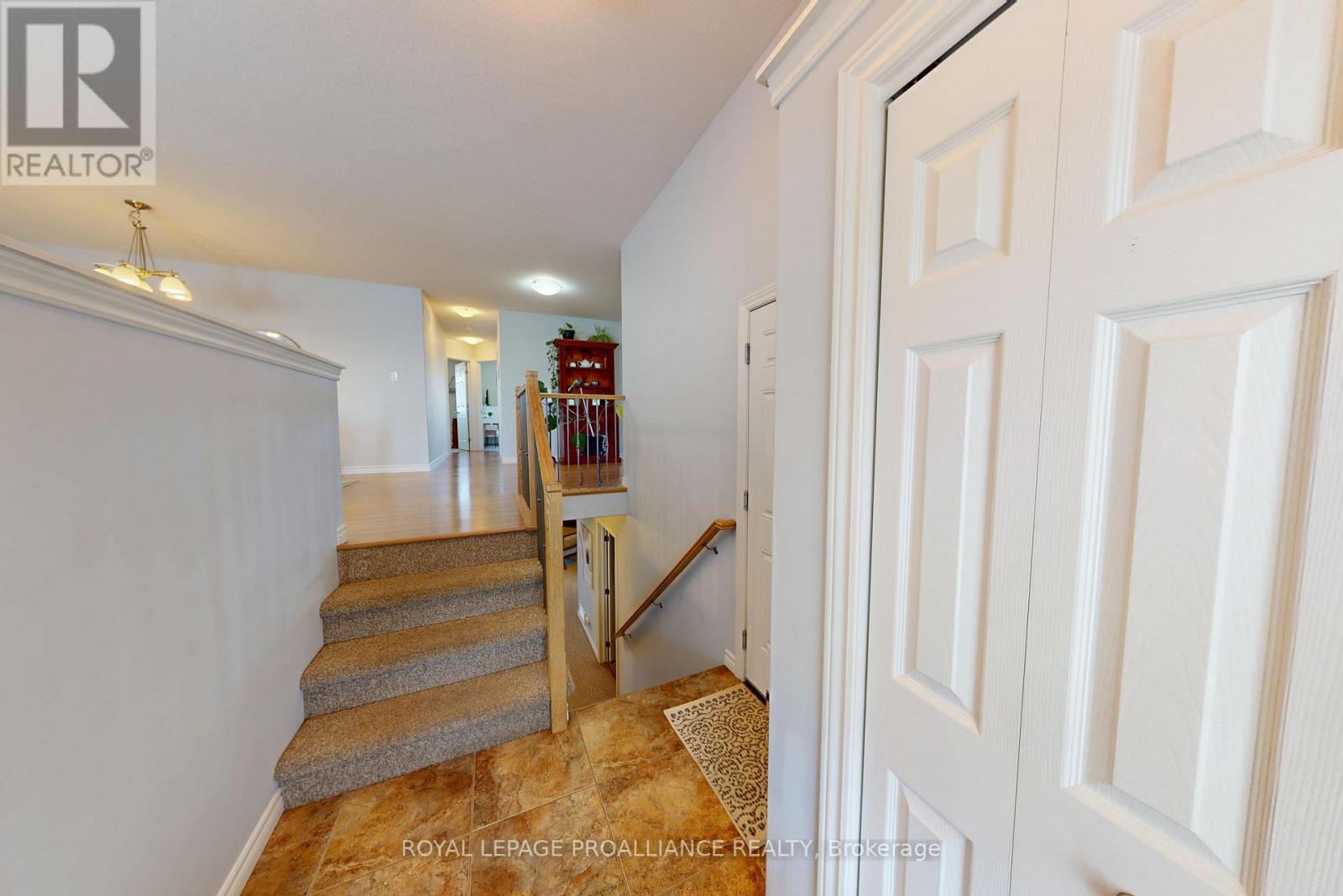 121 Greenhill Lane, Belleville, Ontario  K8N 0C7 - Photo 3 - X13092380