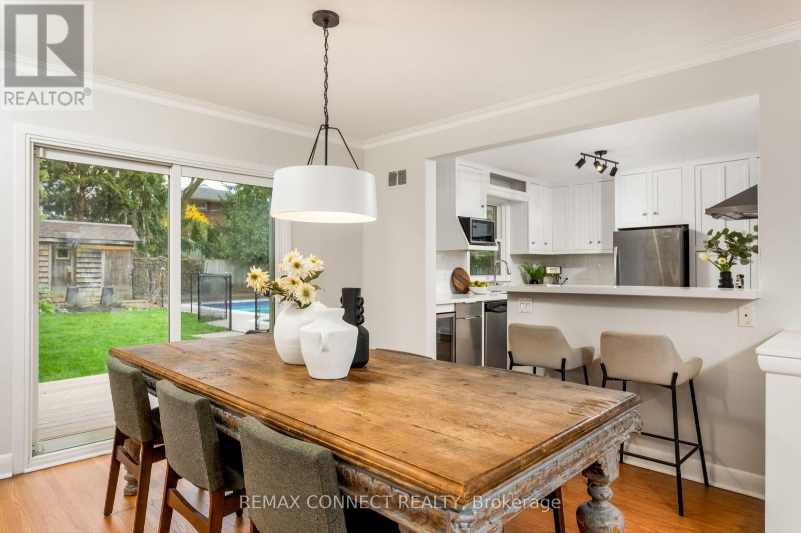 75 Glenellen Drive E, Toronto, Ontario  M8Y 2H2 - Photo 12 - W13092200
