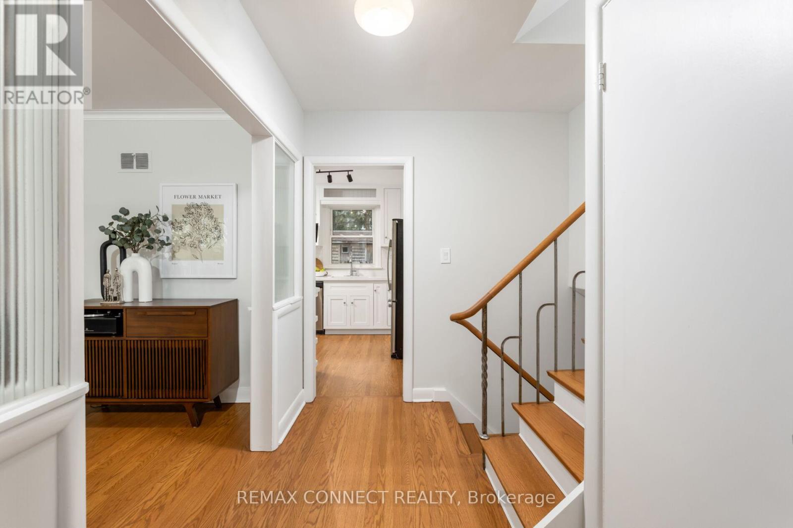 75 Glenellen Drive E, Toronto, Ontario  M8Y 2H2 - Photo 17 - W13092200