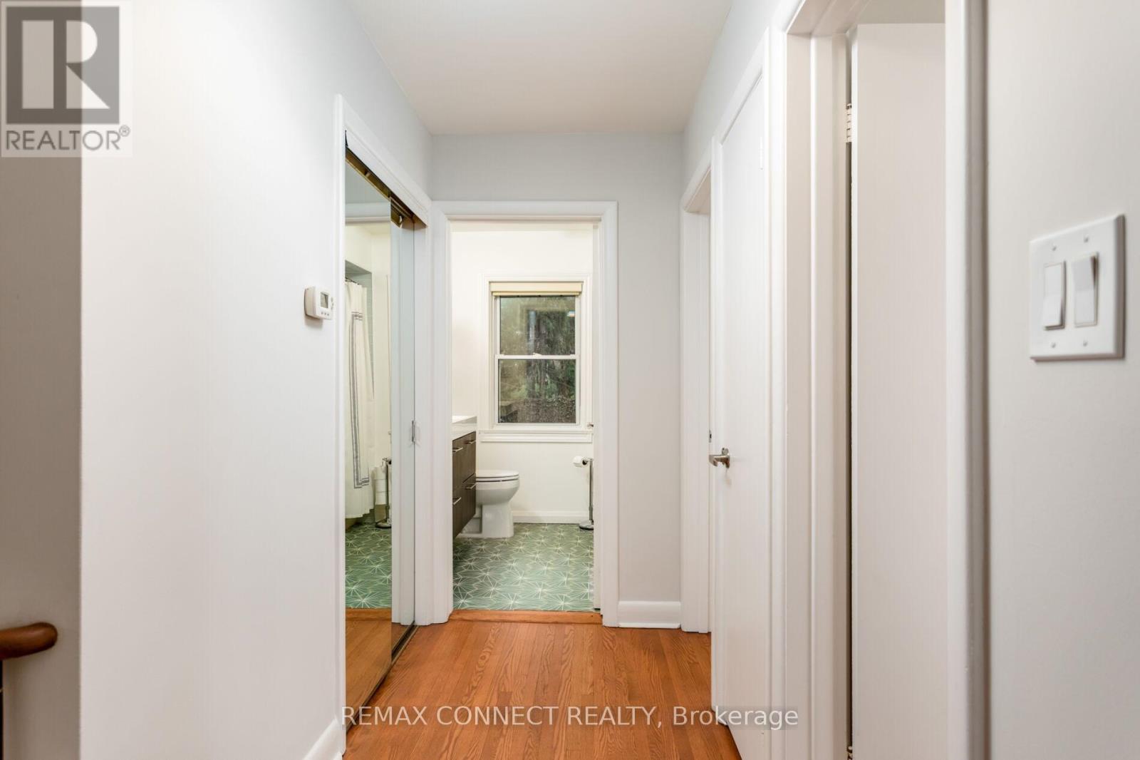 75 Glenellen Drive E, Toronto, Ontario  M8Y 2H2 - Photo 22 - W13092200