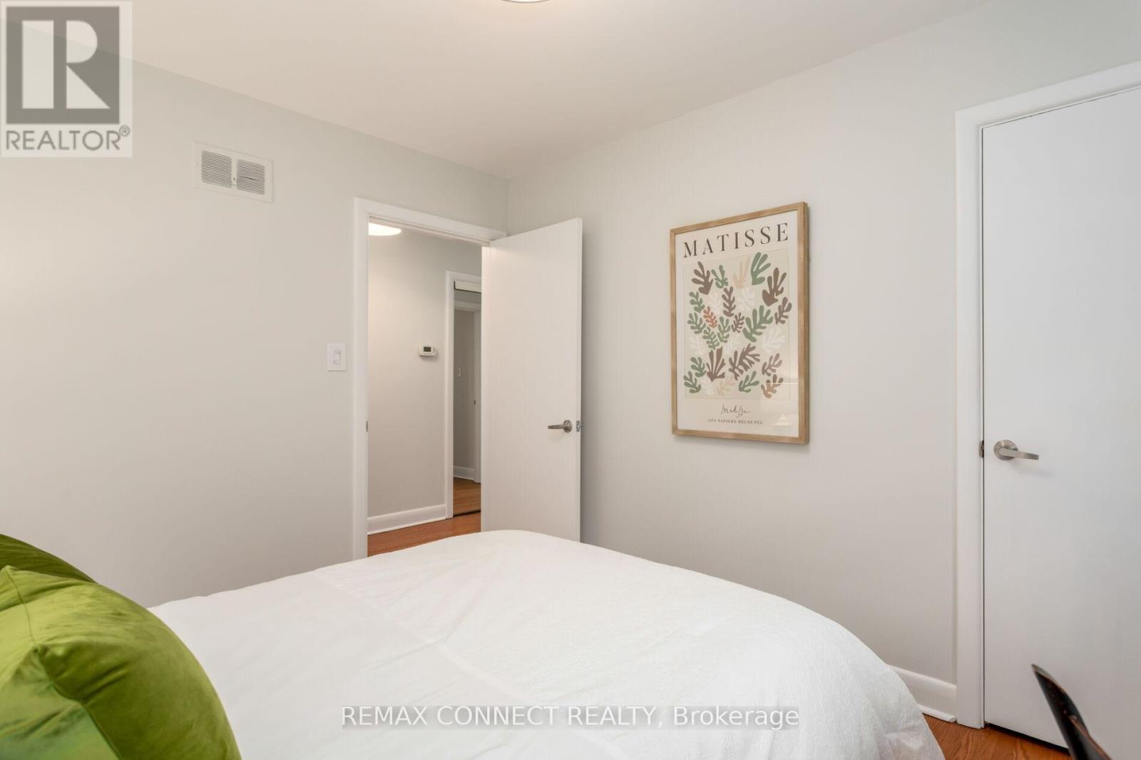 75 Glenellen Drive E, Toronto, Ontario  M8Y 2H2 - Photo 24 - W13092200
