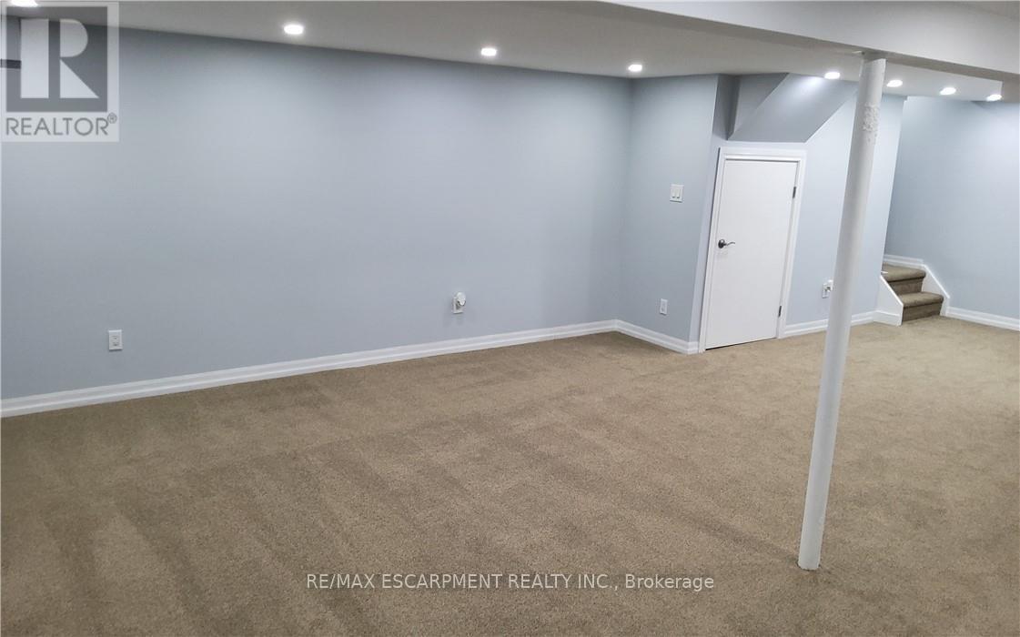 4 - 451 Woodview Road, Burlington, Ontario  L7N 2Z9 - Photo 23 - W13092222