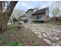 176 WYNDHAM STREET, Mississauga, Ontario