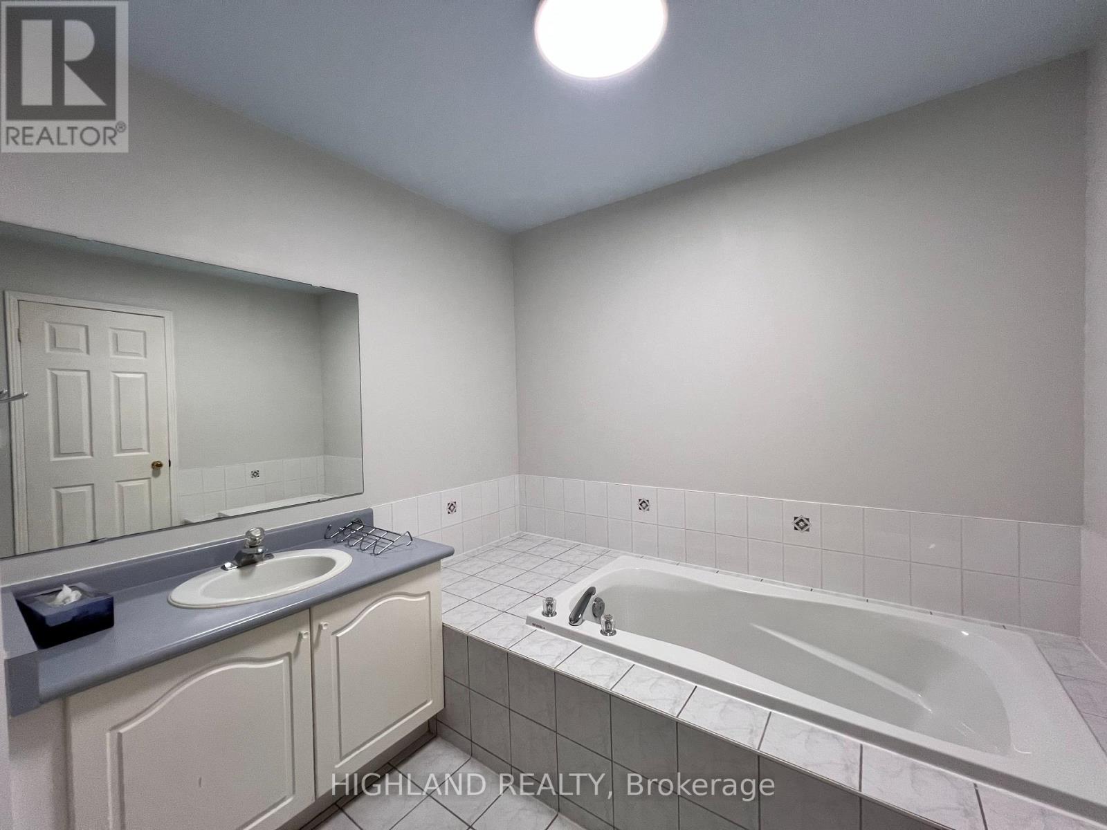 44 - 1591 South Parade Court, Mississauga, Ontario  L5M 6G1 - Photo 11 - W13092252