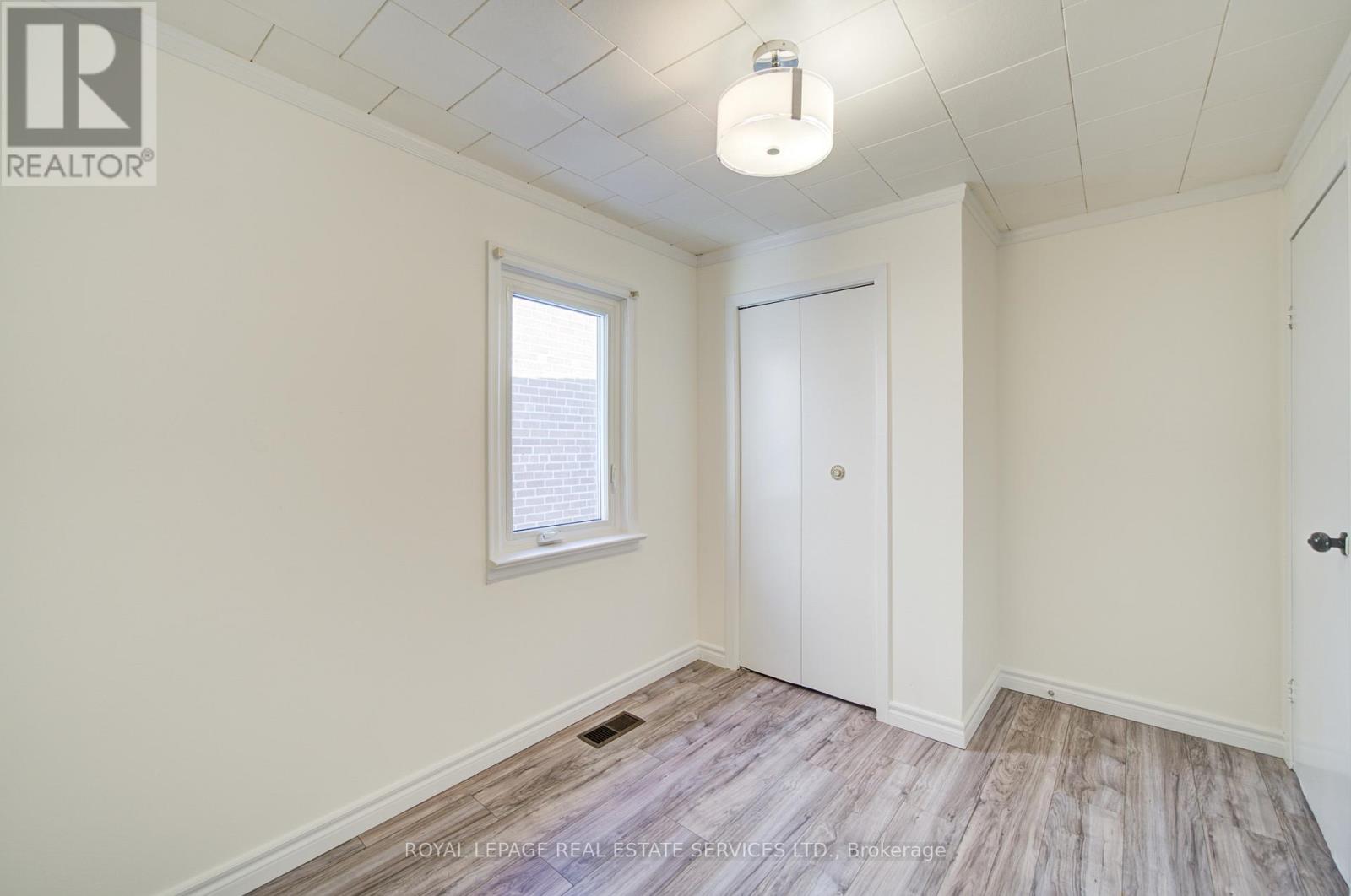 1054 East Avenue, Mississauga, Ontario  L5E 1W9 - Photo 18 - W13092082