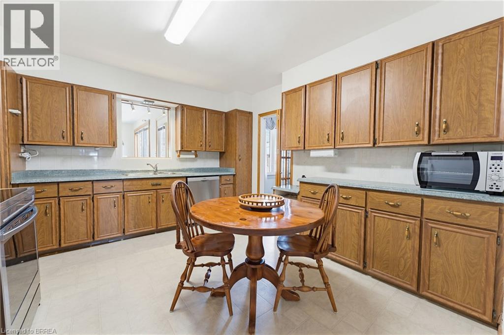 90 Henderson Avenue, Brantford, Ontario  N3R 4V9 - Photo 13 - 40827557