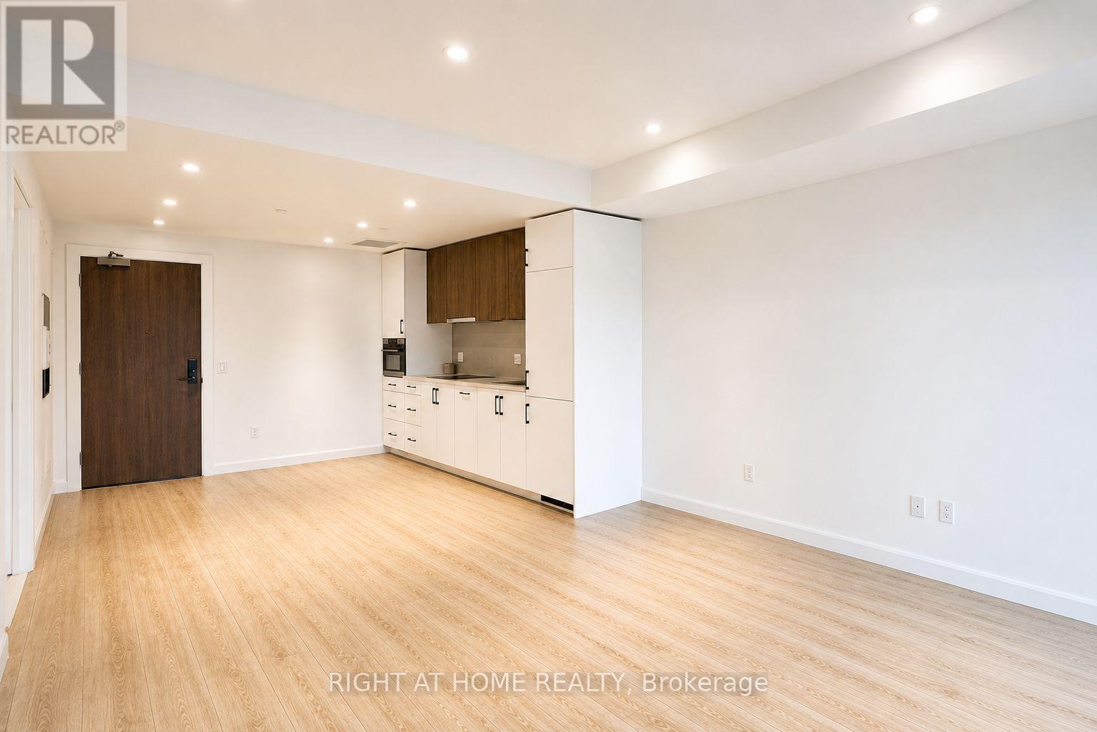 101 - 741 King Street W, Kitchener, Ontario  N2G 0E9 - Photo 9 - X13088010