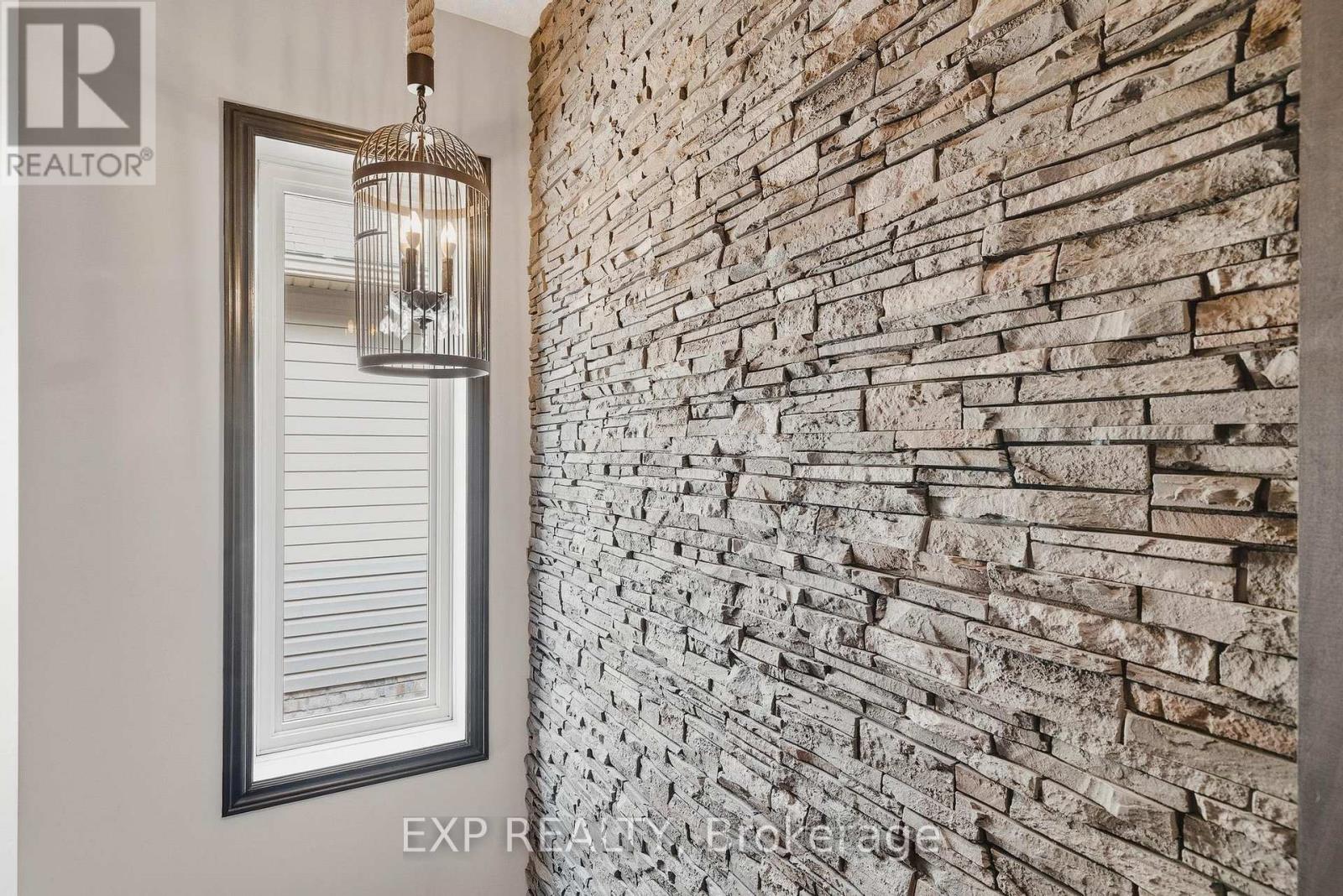 631 Woodlawn Place, Waterloo, Ontario  N2T 0A1 - Photo 19 - X13092274