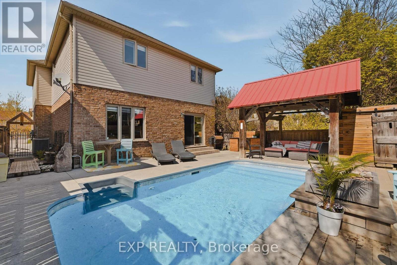 631 Woodlawn Place, Waterloo, Ontario  N2T 0A1 - Photo 47 - X13092274