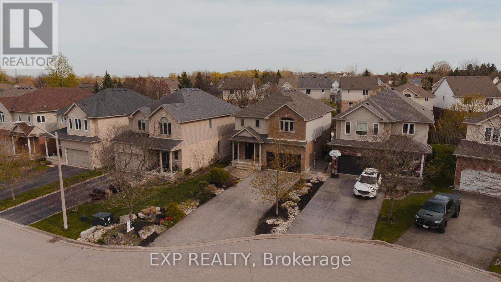 631 Woodlawn Place, Waterloo, Ontario  N2T 0A1 - Photo 49 - X13092274