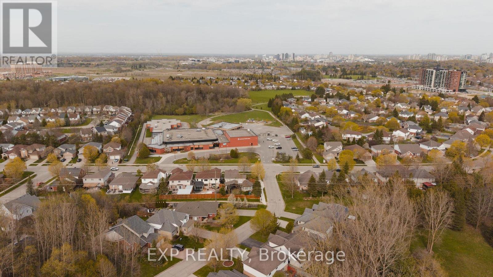 631 Woodlawn Place, Waterloo, Ontario  N2T 0A1 - Photo 50 - X13092274
