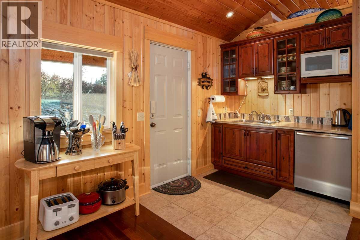 12035 3a Highway, Boswell, British Columbia  V0B 1A3 - Photo 44 - 10385987