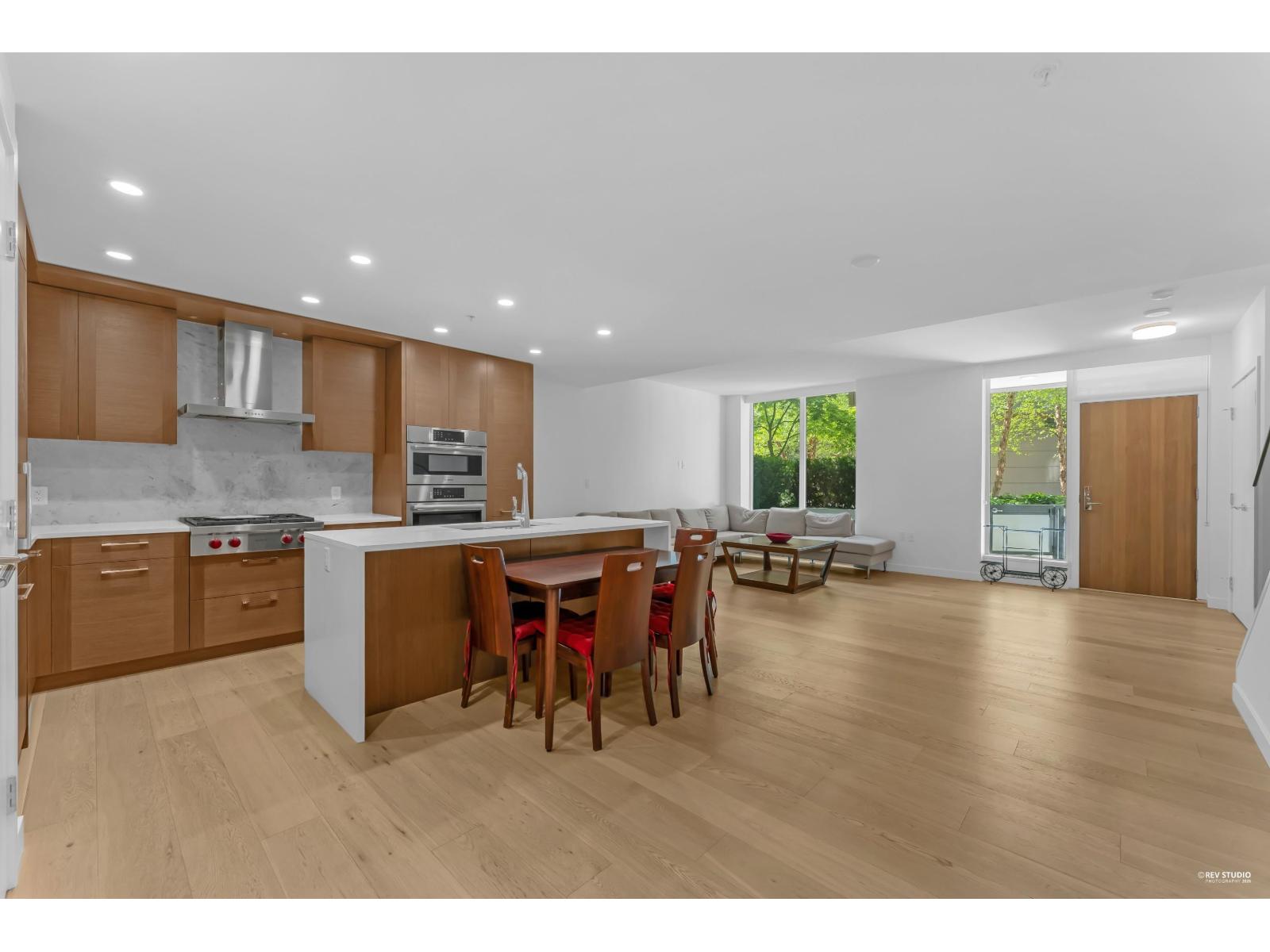 Th8 1439 George Street, Surrey, British Columbia  V4B 0B9 - Photo 2 - R3118853