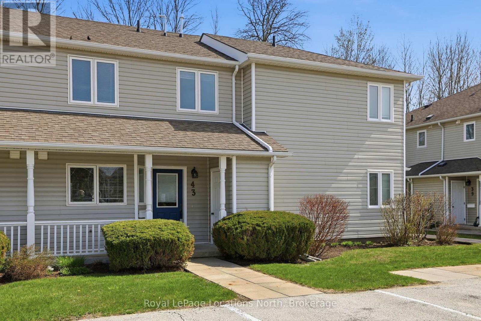 43 Sundial Court, Collingwood, Ontario  L9Y 5E5 - Photo 1 - S13092428