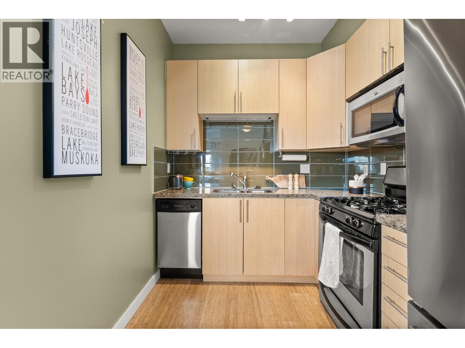 202 6233 London Road, Richmond, British Columbia  V7E 6R7 - Photo 15 - R3105139