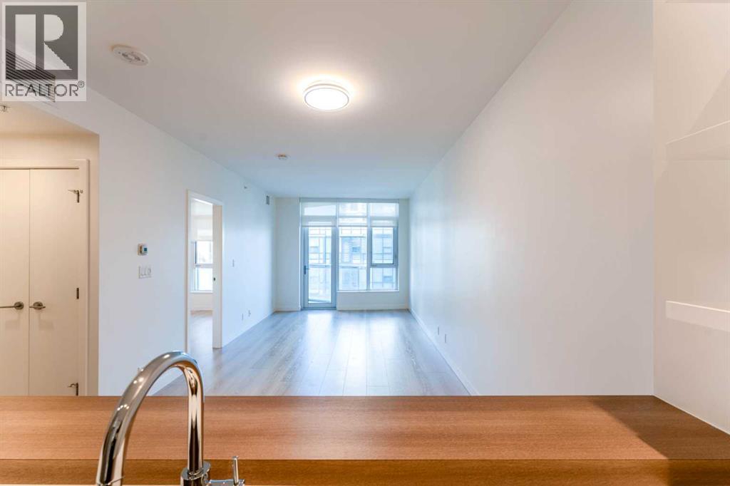401, 138 Waterfront Court Sw, Calgary, Alberta  T2P 1L1 - Photo 7 - A2299050