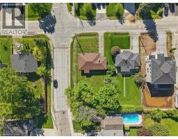 124 CORMAN Avenue, Stoney Creek, Ontario