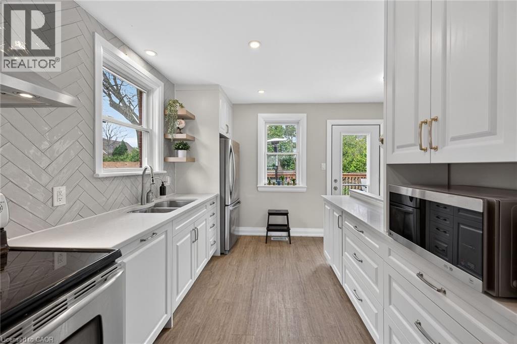 225 Bond Street, Hamilton, Ontario  L8S 3W8 - Photo 9 - 40827890