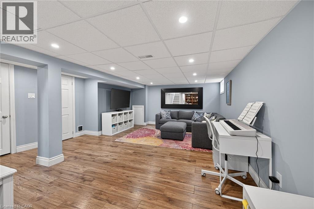 225 Bond Street, Hamilton, Ontario  L8S 3W8 - Photo 25 - 40827890