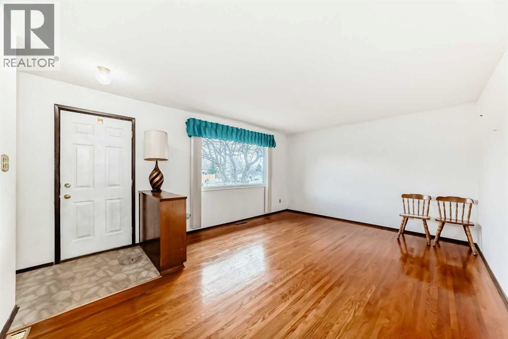 8623 Alanwood Street Se, Calgary, Alberta  T2H 1R9 - Photo 10 - A2306367