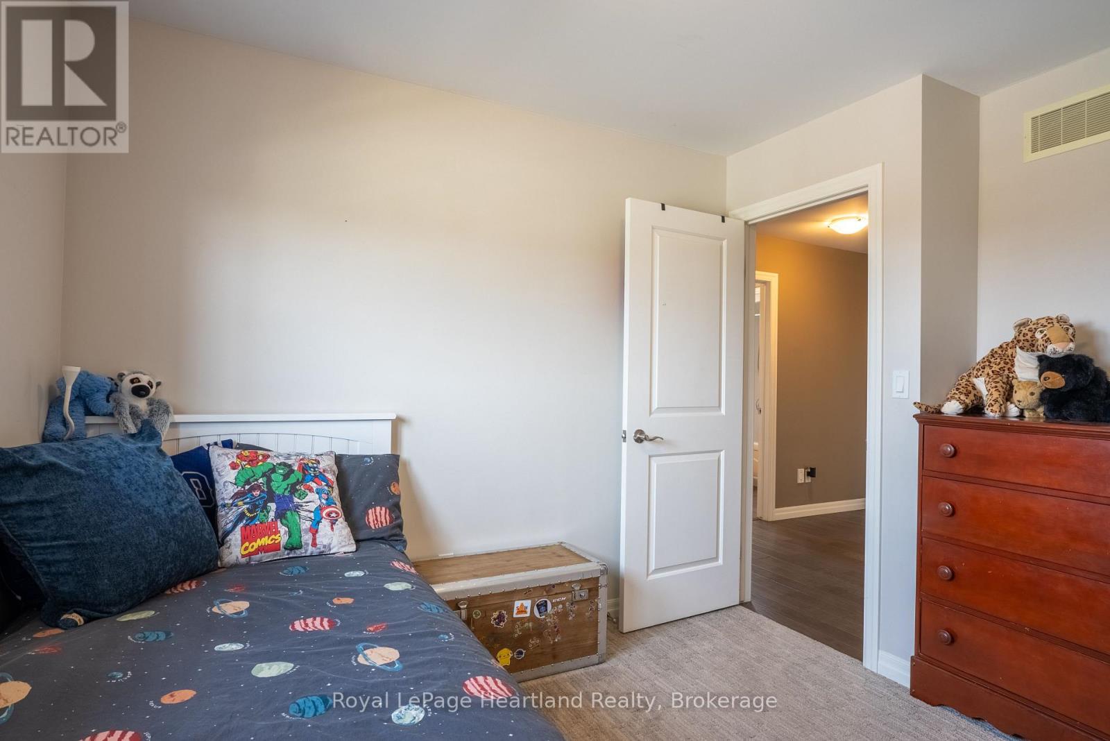 231 Campanale Way, Lucan Biddulph (Lucan), Ontario  N0M 2J0 - Photo 19 - X13092476