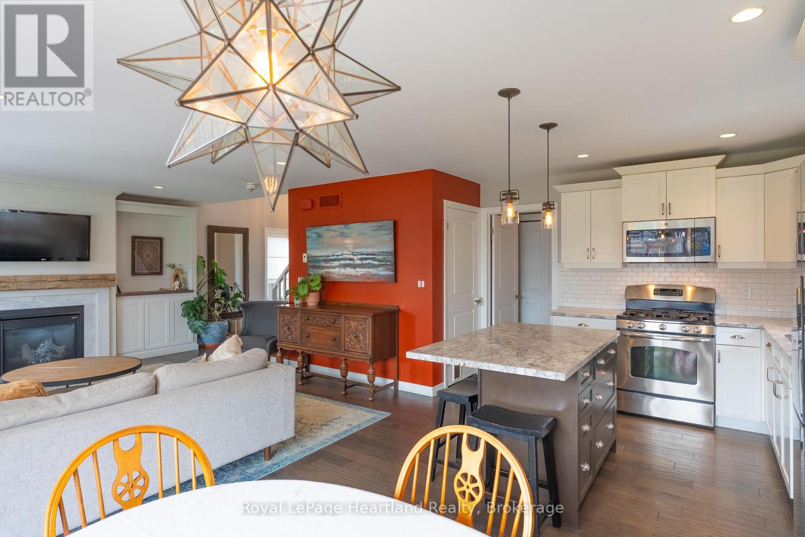 231 Campanale Way, Lucan Biddulph (Lucan), Ontario  N0M 2J0 - Photo 7 - X13092476