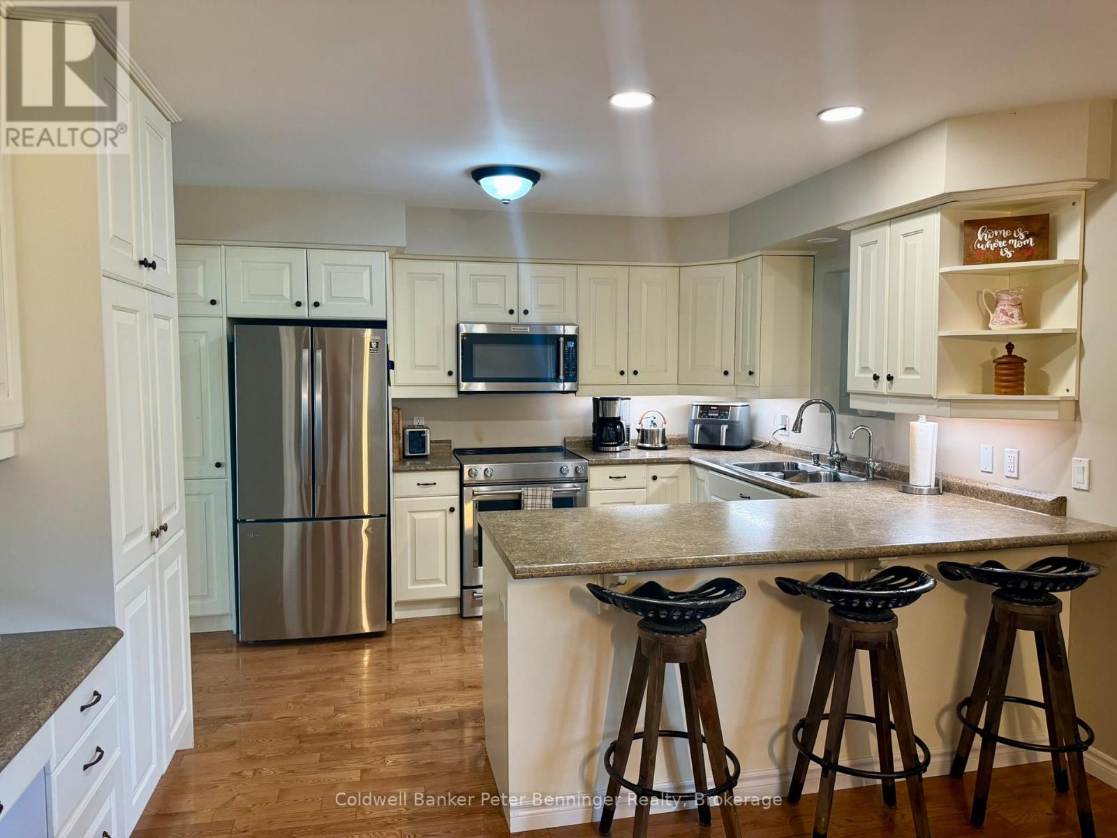 24 Mullen Drive, Brockton, Ontario  N0G 2V0 - Photo 3 - X13092600