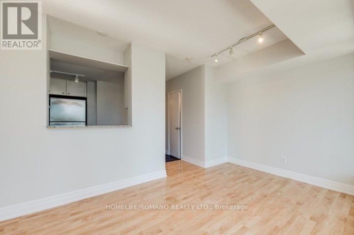 504 - 8 Scollard Street, Toronto, Ontario  M5R 1M2 - Photo 11 - C13085586