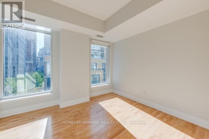 504 - 8 Scollard Street, Toronto, Ontario  M5R 1M2 - Photo 7 - C13085586