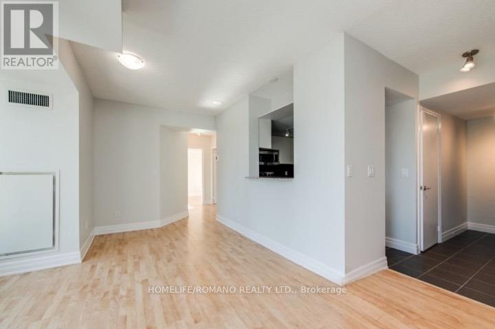 504 - 8 Scollard Street, Toronto, Ontario  M5R 1M2 - Photo 10 - C13085586