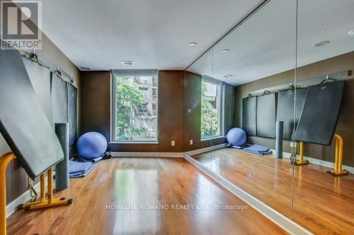504 - 8 Scollard Street, Toronto, Ontario  M5R 1M2 - Photo 16 - C13085586