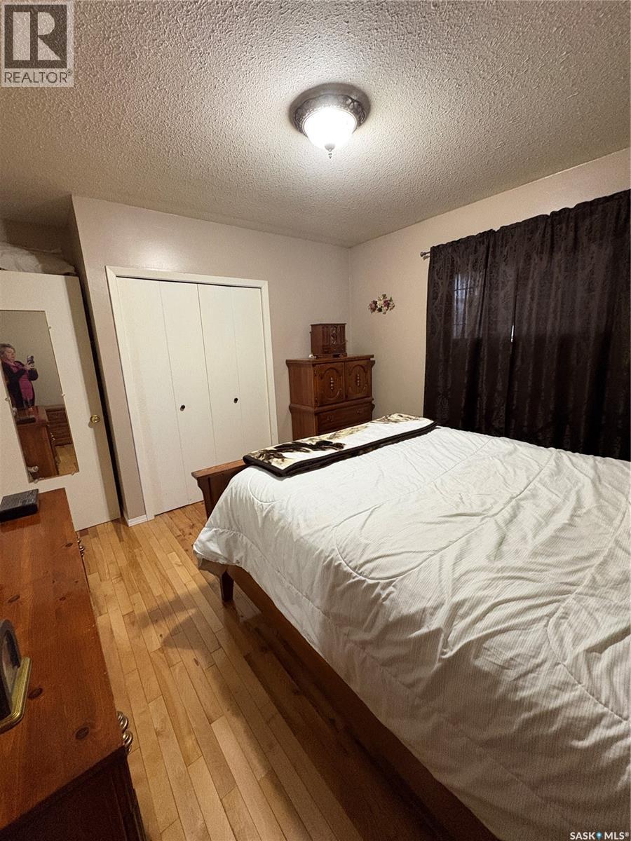 607 Hall Street, Kelvington, Saskatchewan  S0A 1W0 - Photo 19 - SK035133