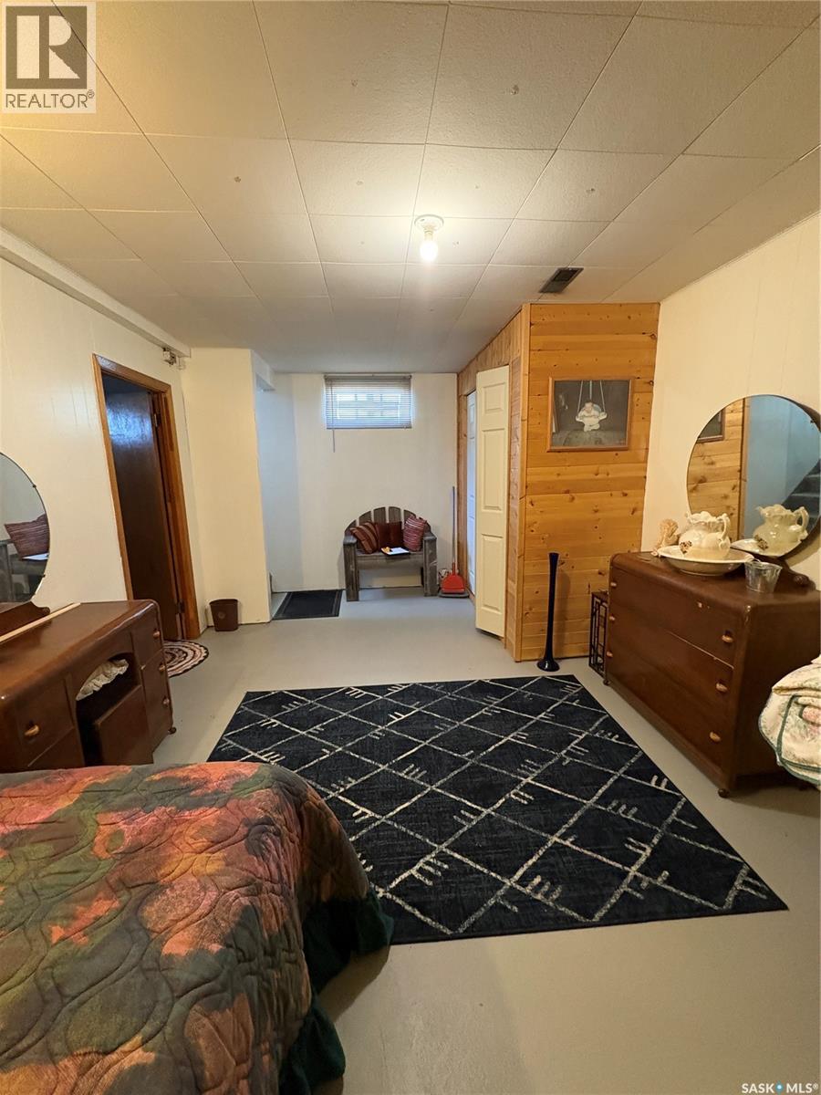 607 Hall Street, Kelvington, Saskatchewan  S0A 1W0 - Photo 24 - SK035133