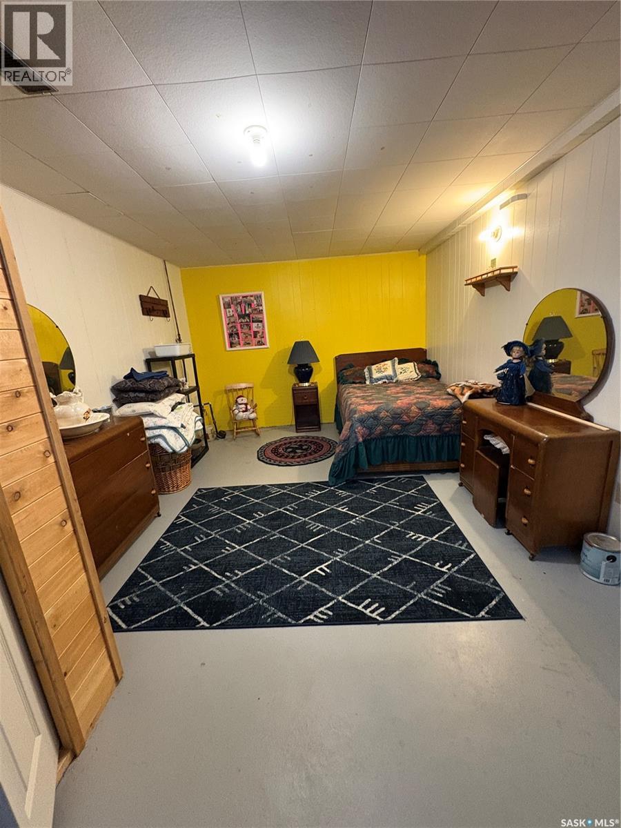 607 Hall Street, Kelvington, Saskatchewan  S0A 1W0 - Photo 25 - SK035133