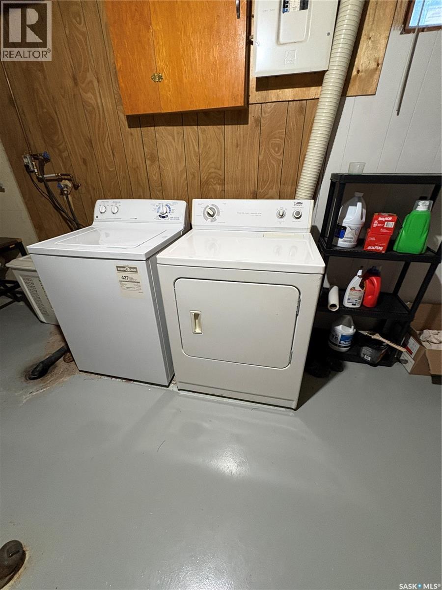 607 Hall Street, Kelvington, Saskatchewan  S0A 1W0 - Photo 27 - SK035133