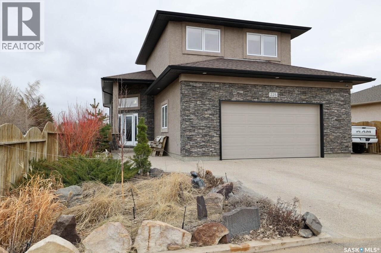 225 Willow Ridge Drive, Pilot Butte, Saskatchewan  S0G 3Z0 - Photo 1 - SK035051