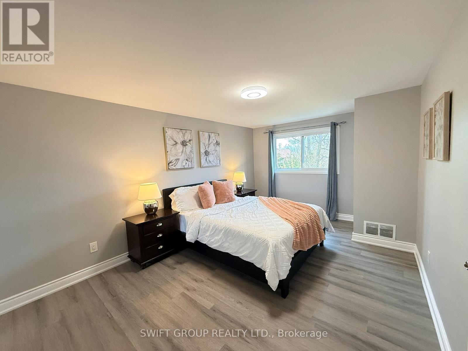2218 Buttonbush Crescent, Mississauga, Ontario  L5L 1C5 - Photo 8 - W13075400