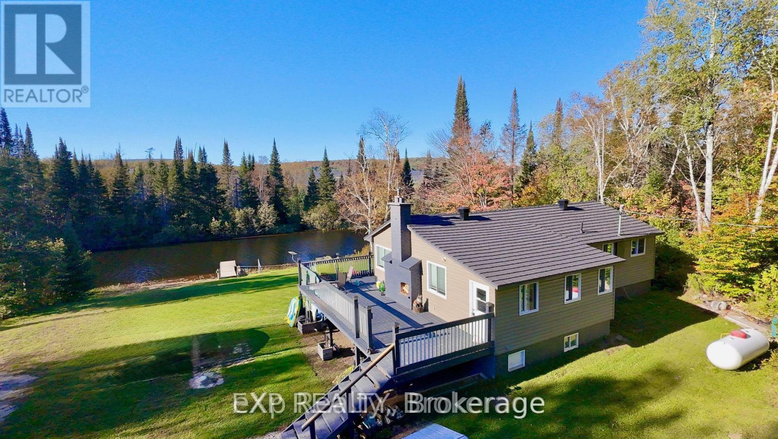 249 River Drive, Burk's Falls, Ontario  P0A 1C0 - Photo 34 - X12779774