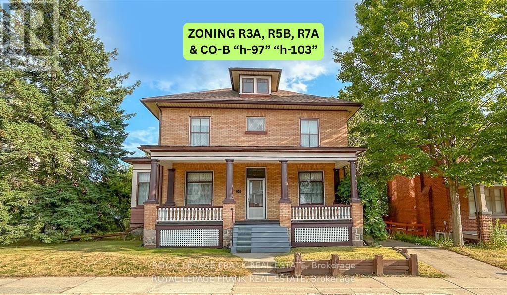 33 Fairbanks Street, Oshawa, Ontario  L1H 2L7 - Photo 1 - E13058886