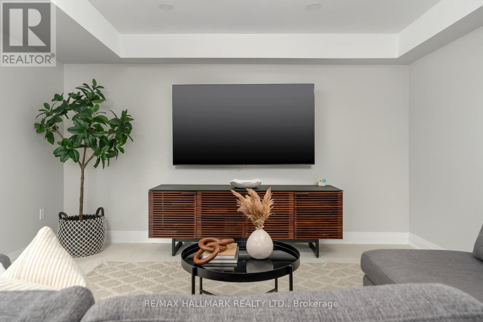 53 Northbrook Road, Toronto, Ontario  M4J 4G2 - Photo 27 - E13090032
