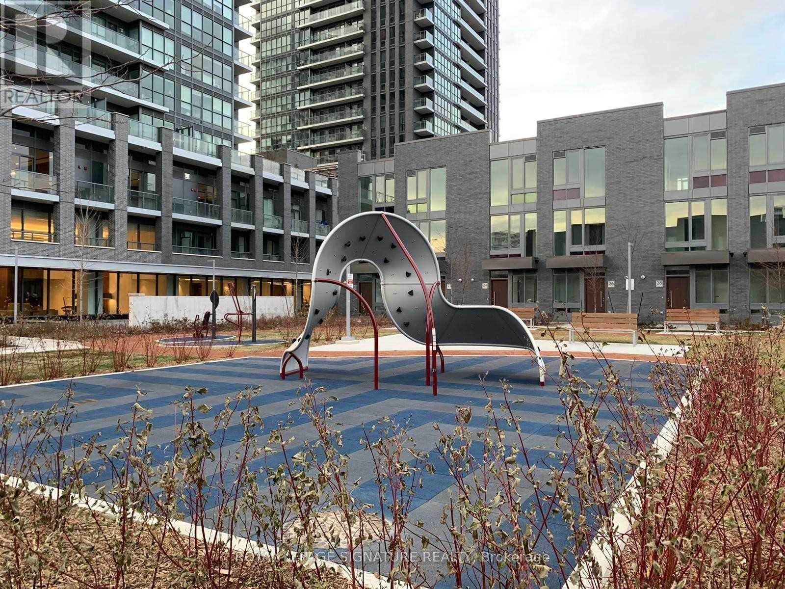 1601 - 2 Sonic Way, Toronto, Ontario  M3C 0P2 - Photo 2 - C13092392