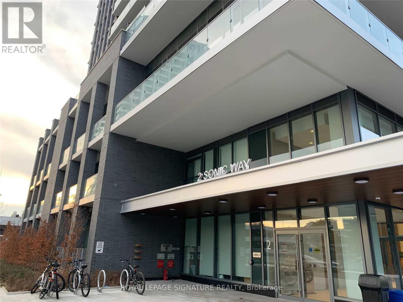 1601 - 2 Sonic Way, Toronto, Ontario  M3C 0P2 - Photo 3 - C13092392