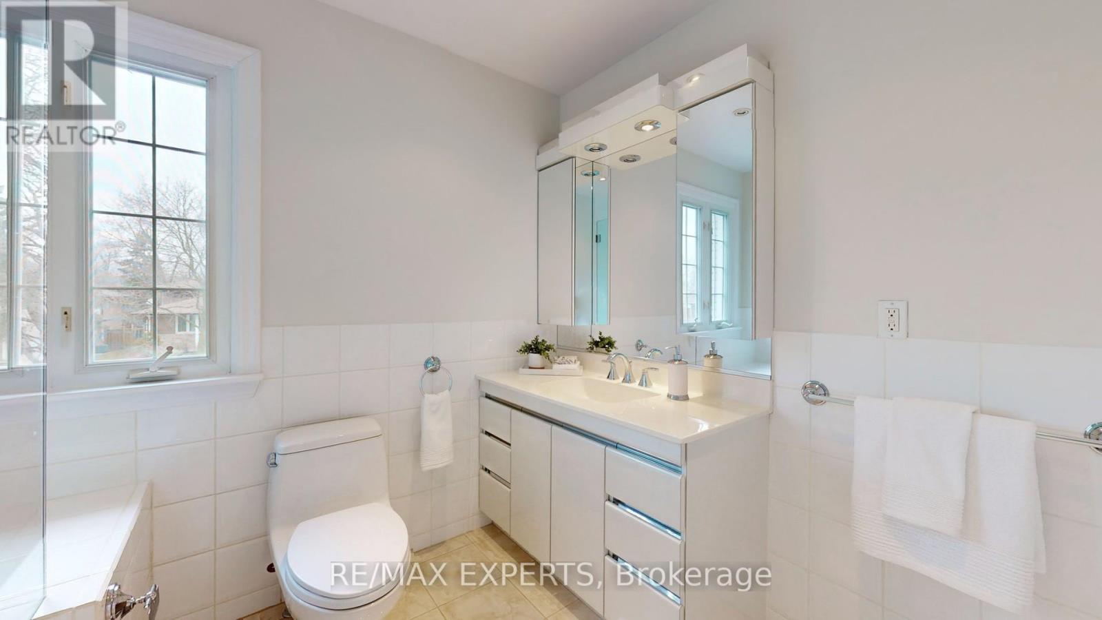 187 Cassandra Boulevard, Toronto, Ontario  M3A 1T4 - Photo 26 - C13092542