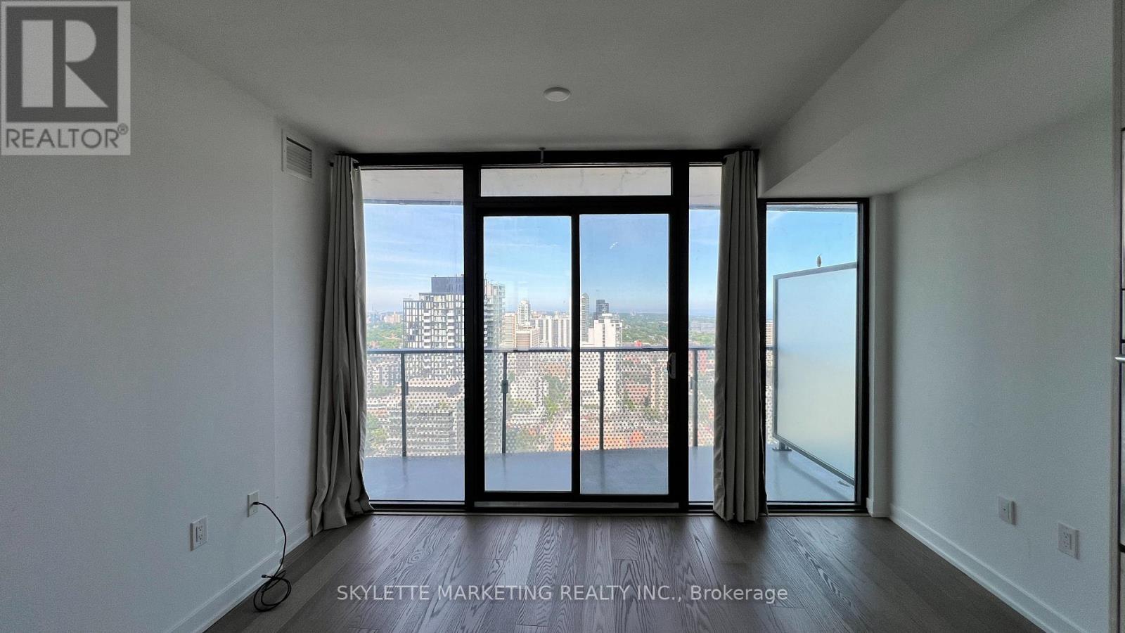 3201 - 11 Wellesley Street W, Toronto, Ontario  M4Y 0G4 - Photo 14 - C13092608