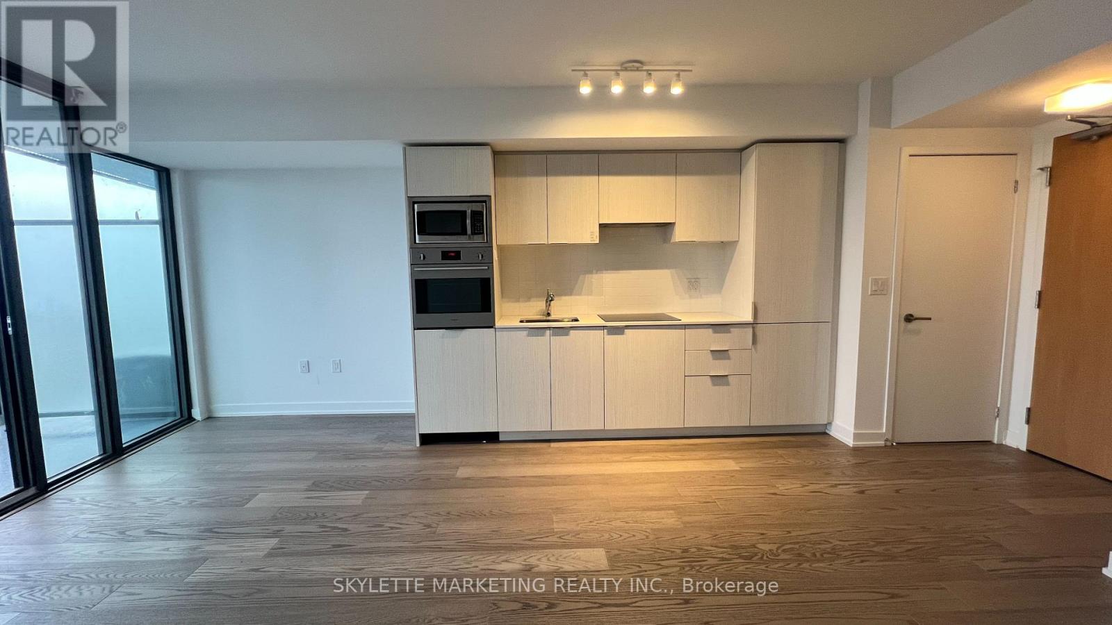 3201 - 11 Wellesley Street W, Toronto, Ontario  M4Y 0G4 - Photo 3 - C13092608