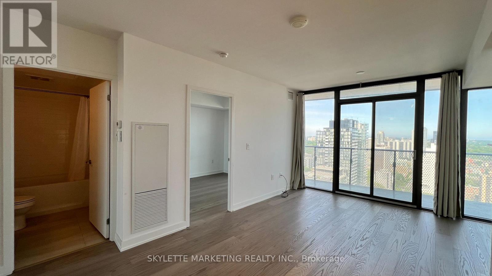 3201 - 11 Wellesley Street W, Toronto, Ontario  M4Y 0G4 - Photo 8 - C13092608