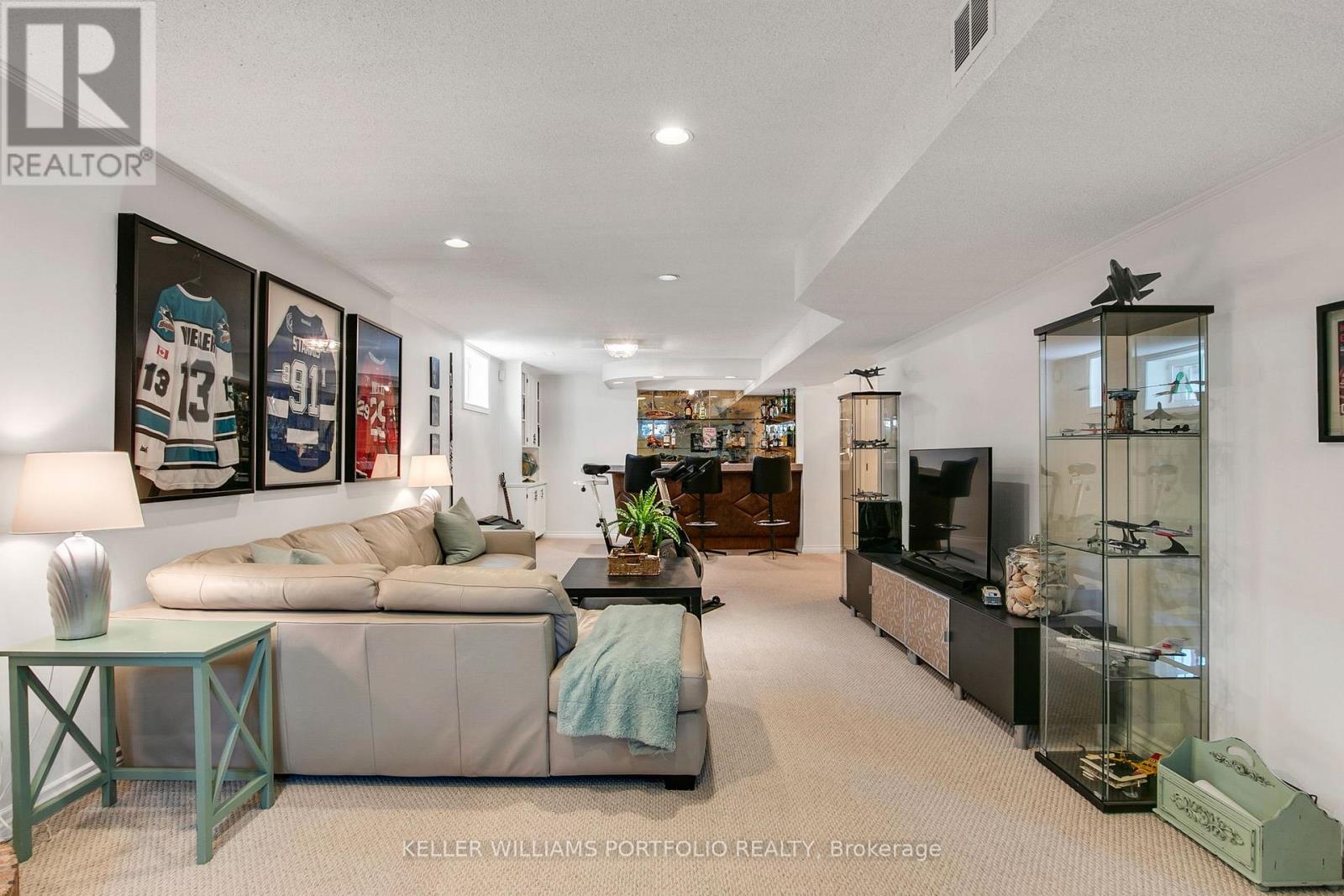 4 Neiltree Court, Toronto, Ontario  M9C 5C3 - Photo 32 - W13090154
